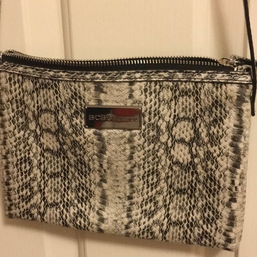 Like new BCBGeneration crossbody